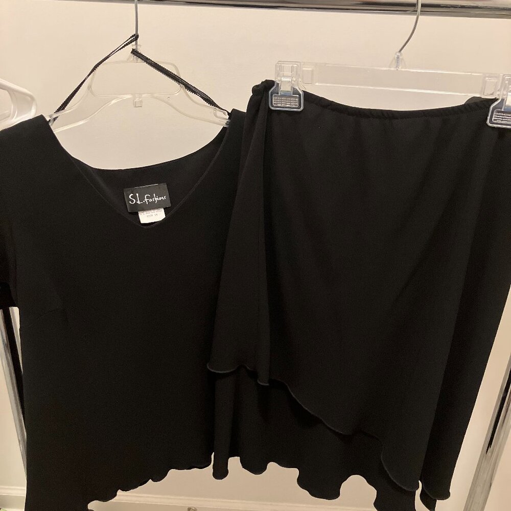 Black scalloped skirt and top set